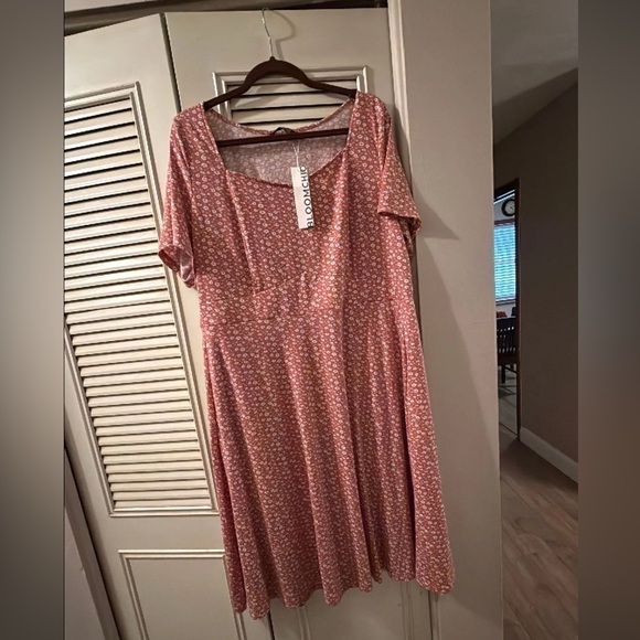 Dresses & Skirts - Bloomchic Floral Dress